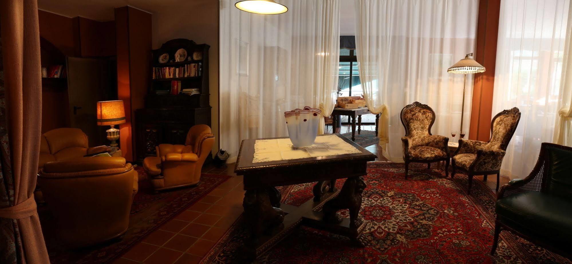Villa San Carlo Cortemilia Экстерьер фото